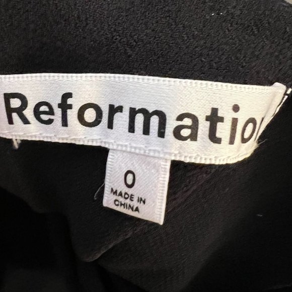 LAST ONE! Reformation Bess Dress in Black - Picture 14 of 16